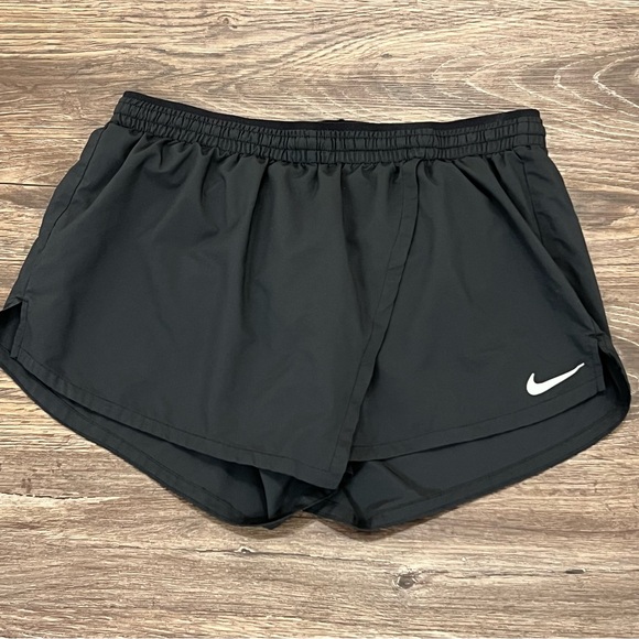 Nike Pants - Nike Women's Black‎ Dri- Fit Short Size Large